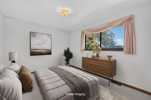 13204 Wright Way, Los Altos Hills, CA 94022