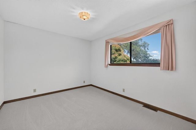 13204 Wright Way, Los Altos Hills, CA 94022