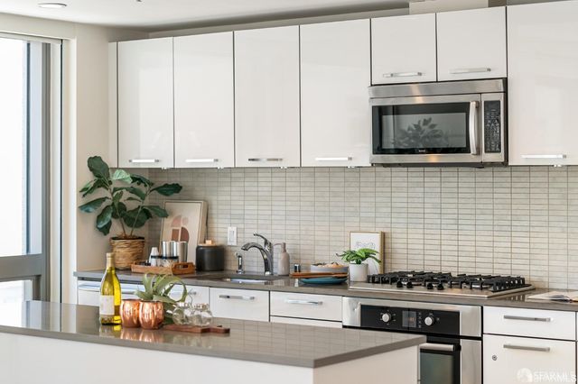 1 Hawthorne Street 4H, San Francisco, CA 94105