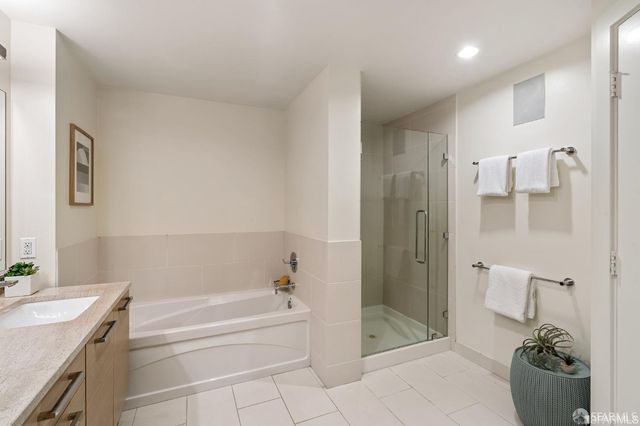 1 Hawthorne Street 4H, San Francisco, CA 94105