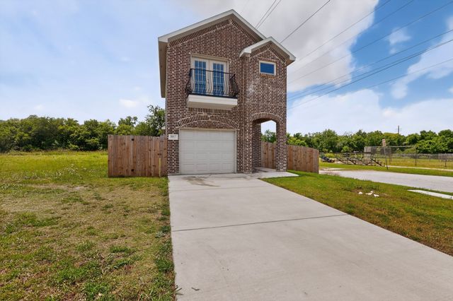 5017 Pickett Street, Greenville, TX 75401