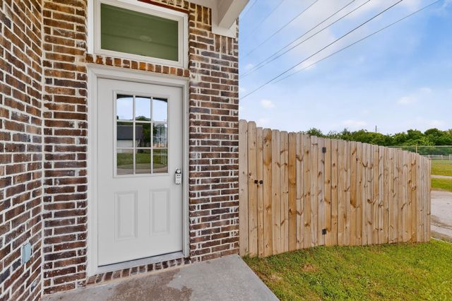 5017 Pickett Street, Greenville, TX 75401