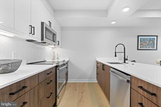 919 12TH ST NE #A303, Washington, DC 20002