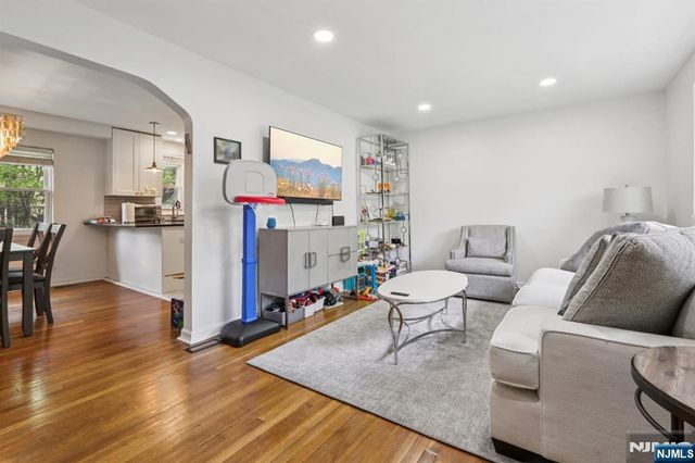 84 Belvidere Road, Glen Rock, NJ 07452