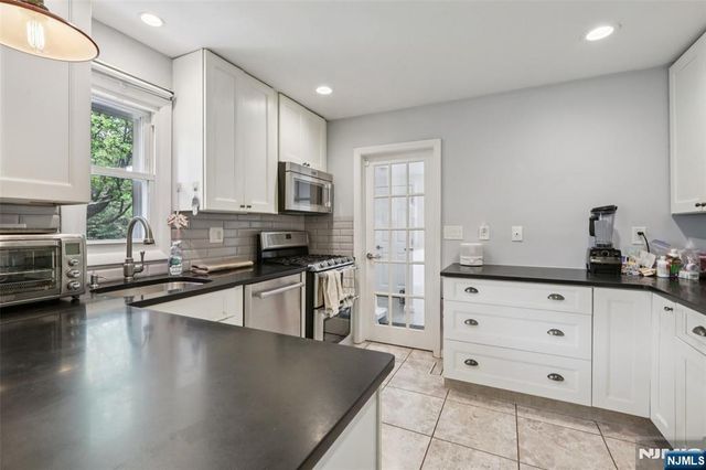 84 Belvidere Road, Glen Rock, NJ 07452