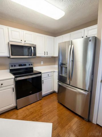 5473 Michelles Oak Court, Green Twp, OH 45248