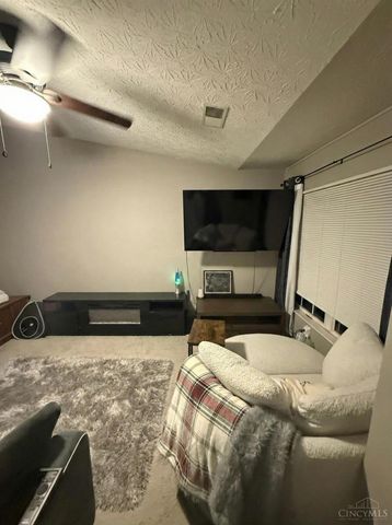 5473 Michelles Oak Court, Green Twp, OH 45248