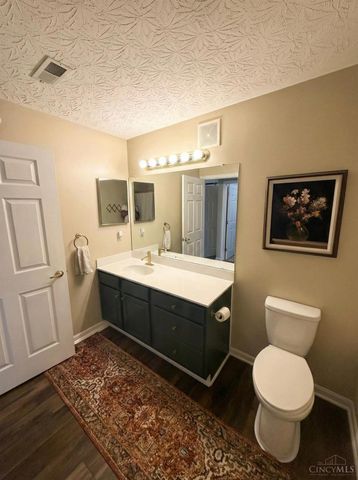 5473 Michelles Oak Court, Green Twp, OH 45248