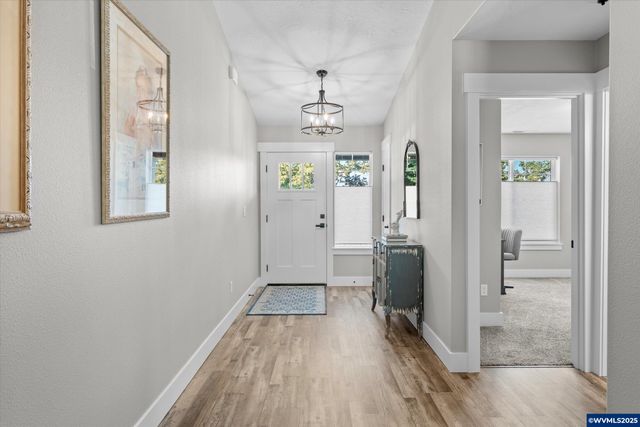 518 Sarah Renee Av SE, Salem, OR 97306