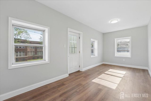 109 E 6 Avenue, Roselle, NJ 07203