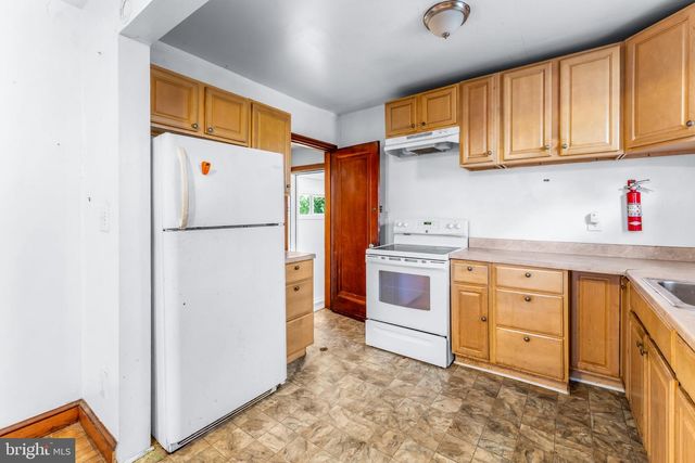 1201 CHAPLIN ST SE, Washington, DC 20019