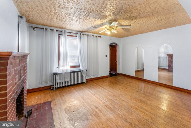 1201 CHAPLIN ST SE, Washington, DC 20019