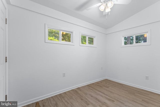 1201 CHAPLIN ST SE, Washington, DC 20019