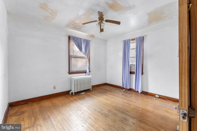 1201 CHAPLIN ST SE, Washington, DC 20019