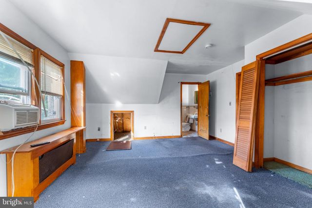 1201 CHAPLIN ST SE, Washington, DC 20019