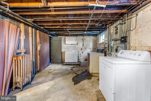 1201 CHAPLIN ST SE, Washington, DC 20019