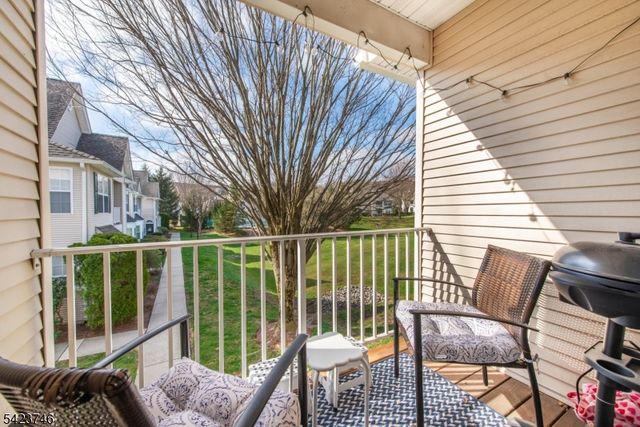 366 Cambridge Dr, Butler Boro, NJ 07405