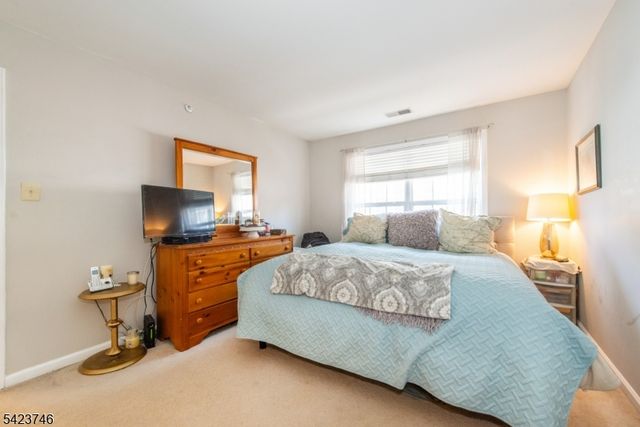 366 Cambridge Dr, Butler Boro, NJ 07405