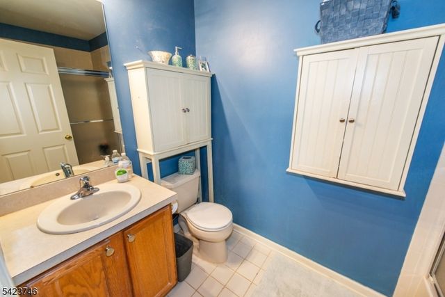 366 Cambridge Dr, Butler Boro, NJ 07405