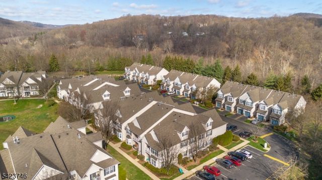 366 Cambridge Dr, Butler Boro, NJ 07405