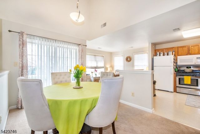 366 Cambridge Dr, Butler Boro, NJ 07405