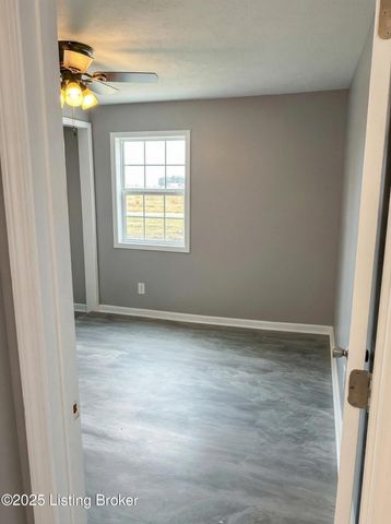 3706 Kramers Ln, Louisville, KY 40216