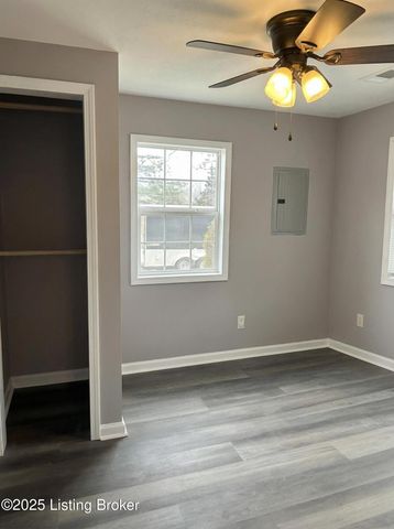 3706 Kramers Ln, Louisville, KY 40216