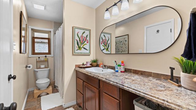 304 Sunflower, Marion, TX 78124