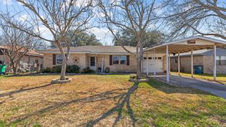 304 Sunflower, Marion, TX 78124