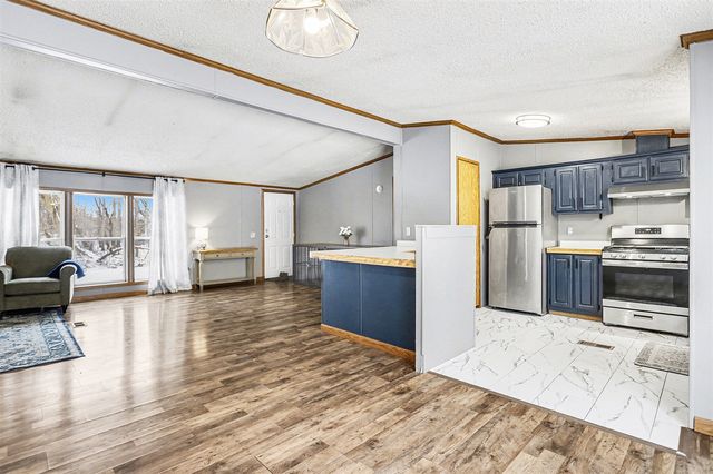 115 E Xy Avenue, Vicksburg, MI 49097