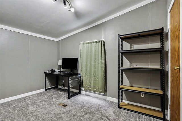 115 E Xy Avenue, Vicksburg, MI 49097