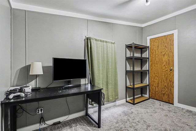 115 E Xy Avenue, Vicksburg, MI 49097