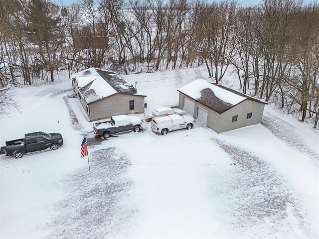 115 E Xy Avenue, Vicksburg, MI 49097