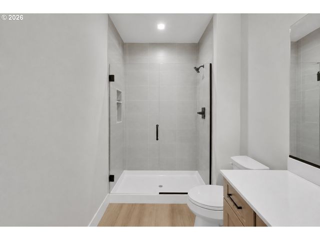 8834 Sw SERENITY Ter, Beaverton, OR 97007