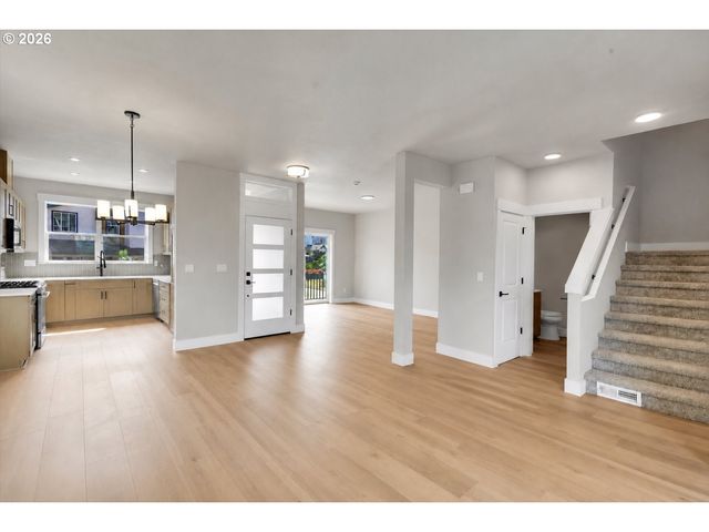 8834 Sw SERENITY Ter, Beaverton, OR 97007