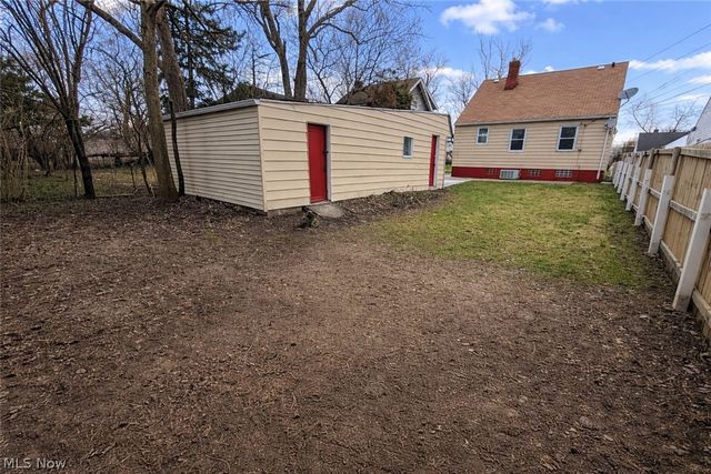 19910 Mountville Drive, Maple Heights, OH 44137