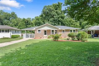 2483 Hunting Valley Drive, Decatur, GA 30033