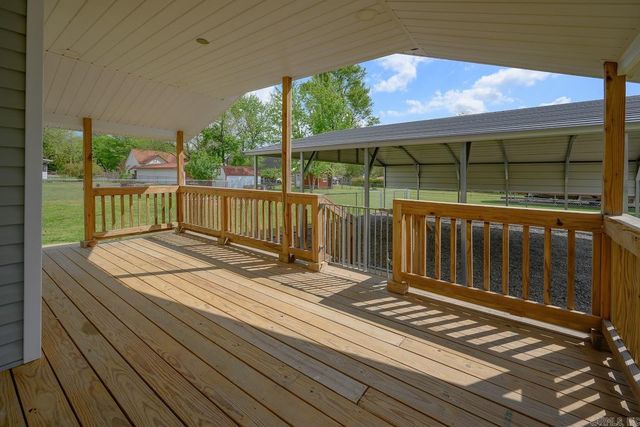300 Reine Street, Mena, AR 71953