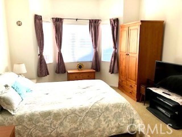 B215 Alburtis, Artesia, CA 90701
