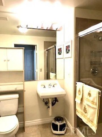 B215 Alburtis, Artesia, CA 90701