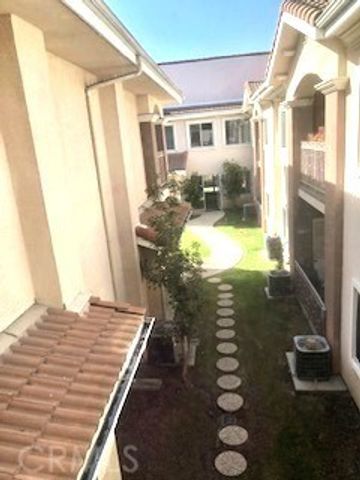 B215 Alburtis, Artesia, CA 90701