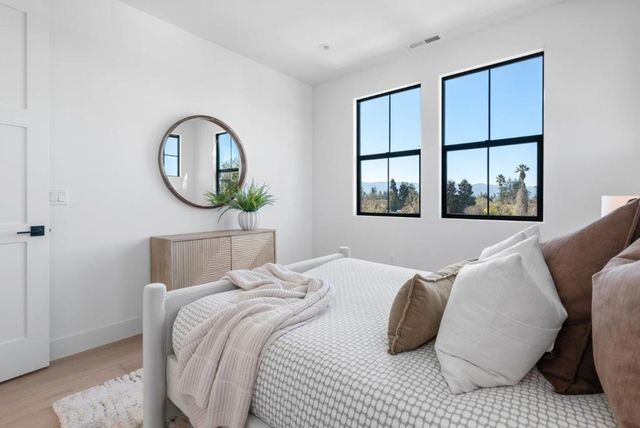 44 Sunnyside Avenue, Campbell, CA 95008