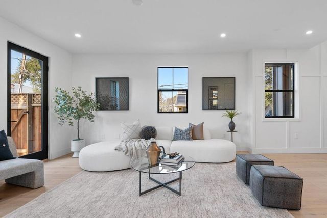 44 Sunnyside Avenue, Campbell, CA 95008