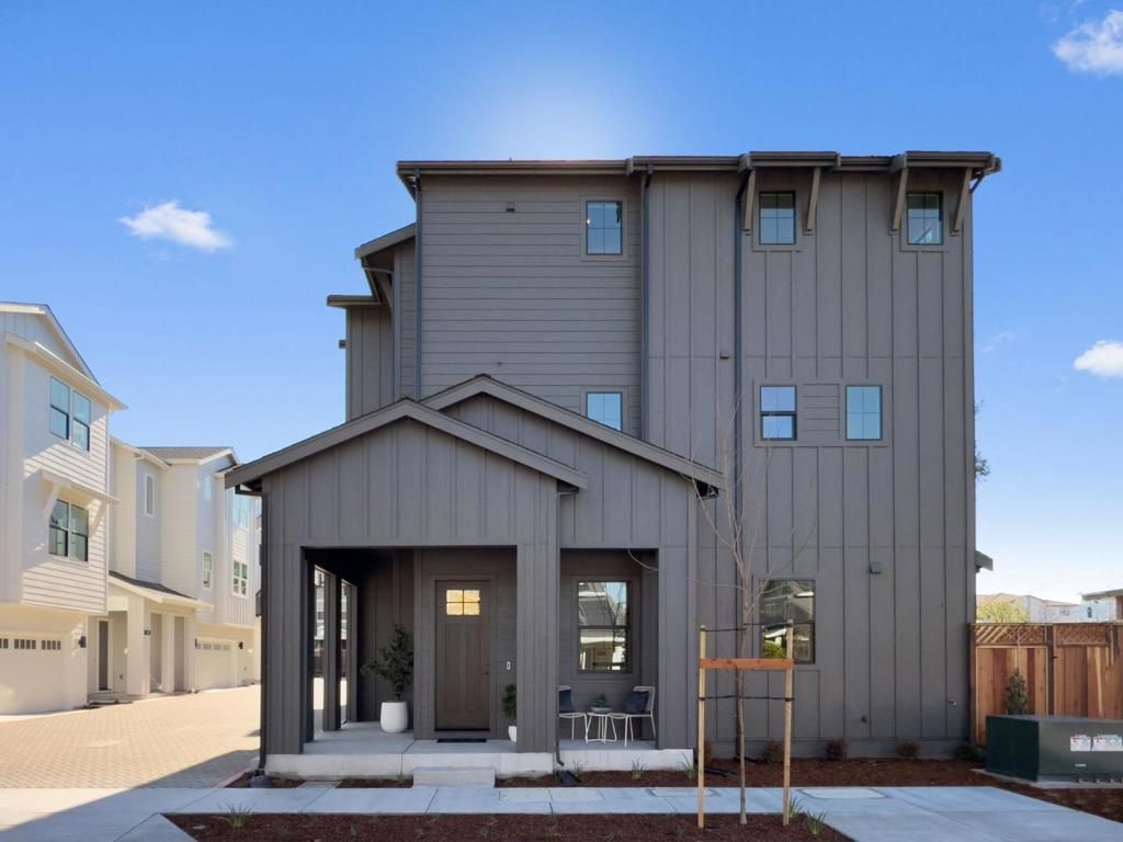 44 Sunnyside Avenue, Campbell, CA 95008