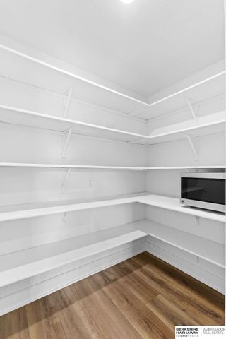 6611 S 214th Avenue, Omaha, NE 68022