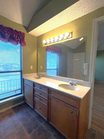 27 Sundown Trail, Star Harbor, TX 75148