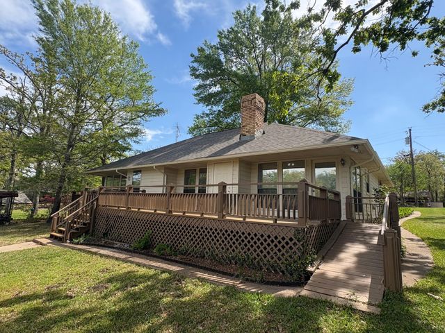 27 Sundown Trail, Star Harbor, TX 75148