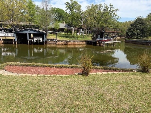 27 Sundown Trail, Star Harbor, TX 75148