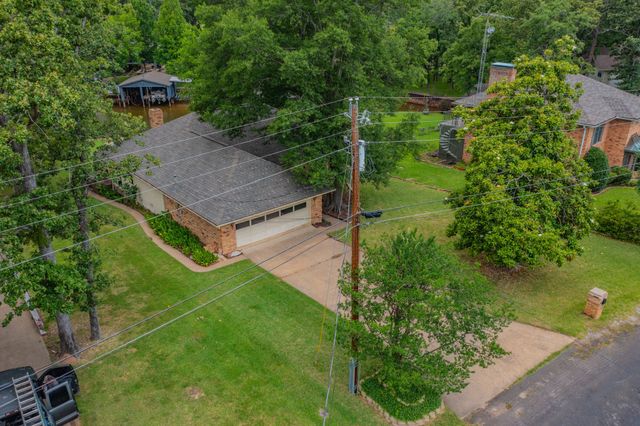 27 Sundown Trail, Star Harbor, TX 75148