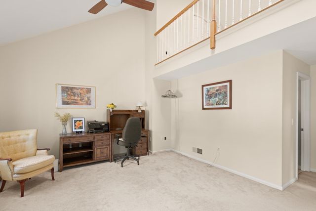 27 E Brookfield Drive E, Groton, MA 01450
